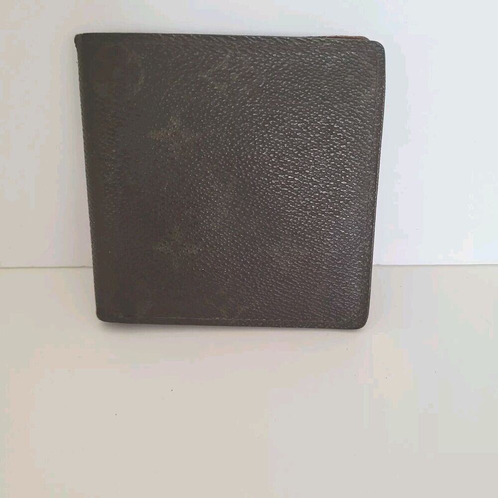Vintage Louis Vuitton Men's LV Brown Bi-Fold Leather Wallet Monogram Card Bill